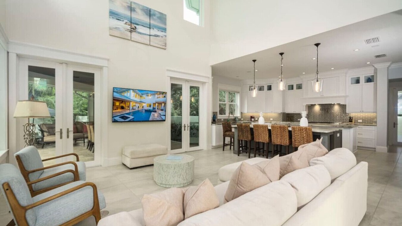 Photo of Livingroom in Stuart