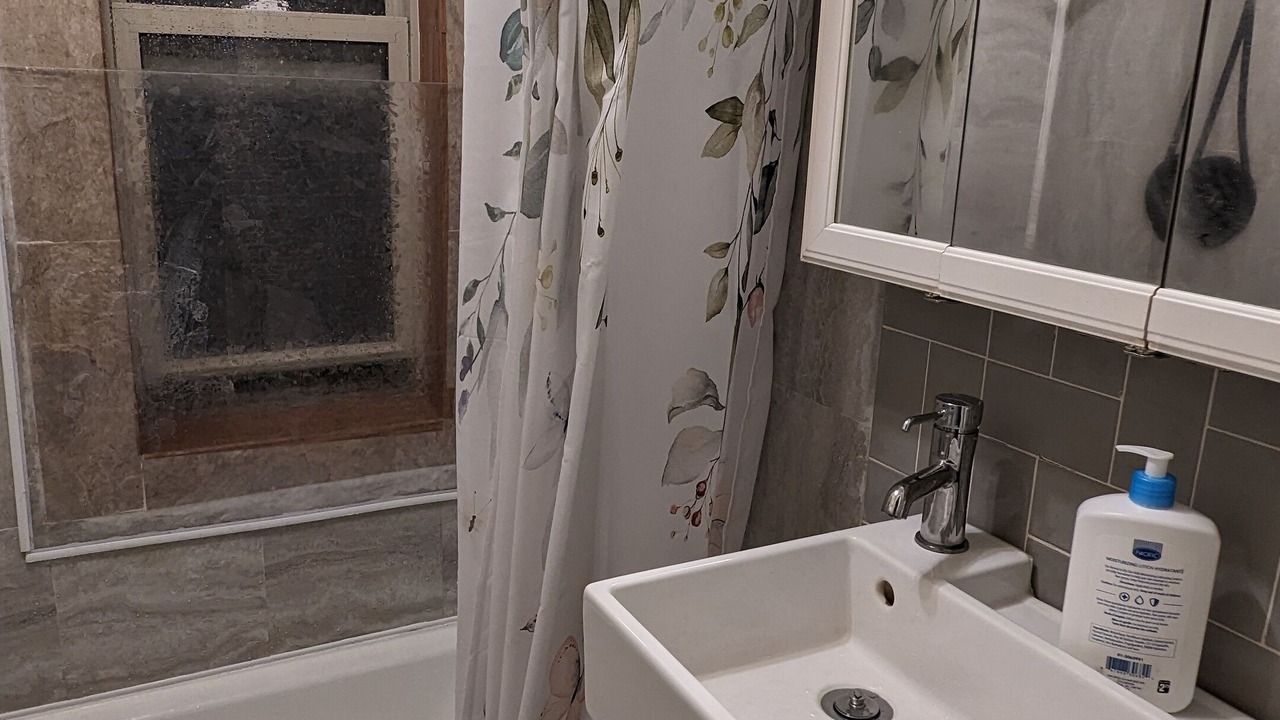 Photo of Bathroom in Thunder Bay