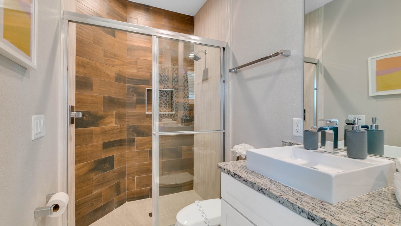 Photo of Bathroom in Crestwynd Bay