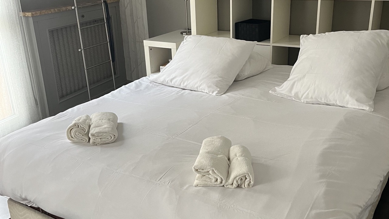 Photo of Bedroom in 19th Arrondissement