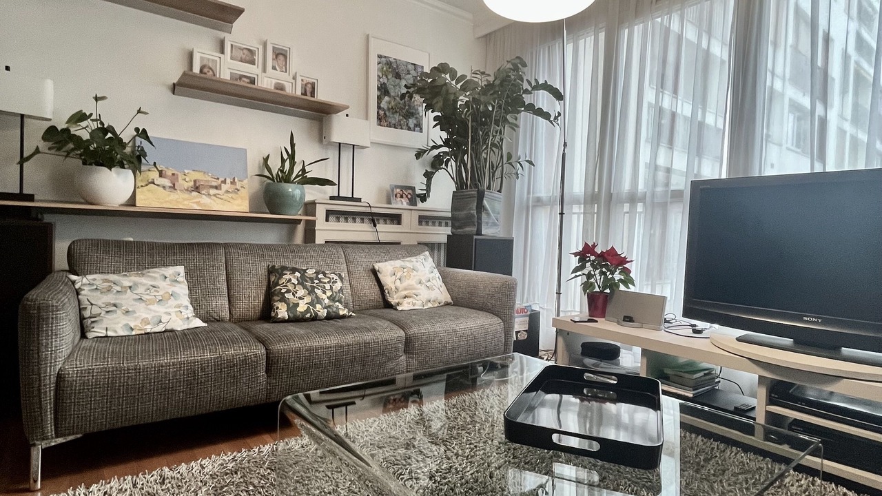 Photo of Livingroom in 19th Arrondissement