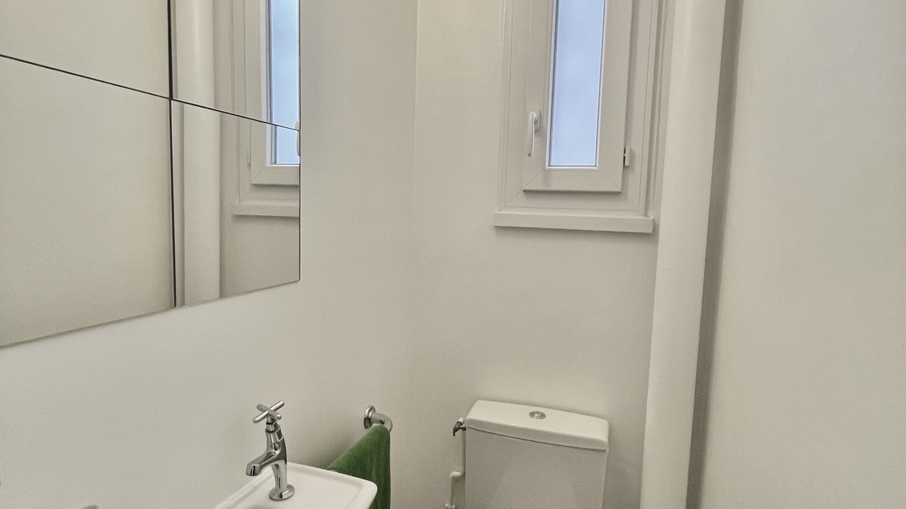 Photo of Bathroom in 19th Arrondissement