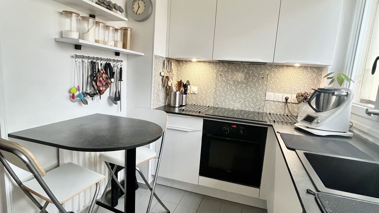 Photo of Kitchen in 19th Arrondissement