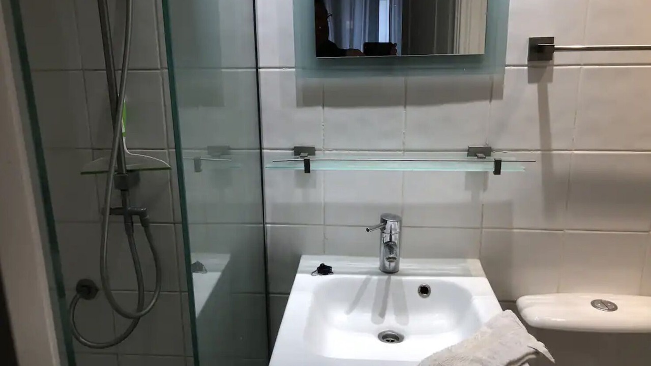 Photo of Bathroom in Arsenal