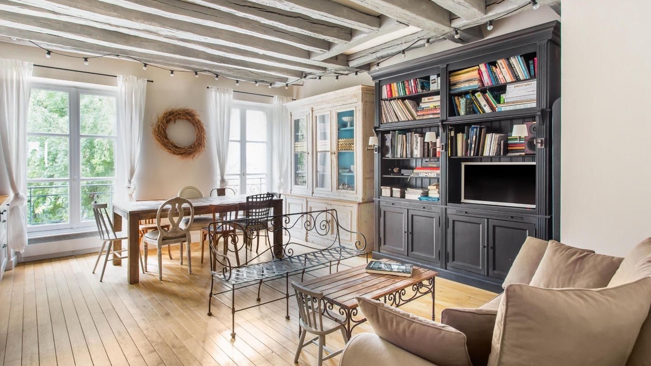 Photo of Livingroom in 5th Arrondissement