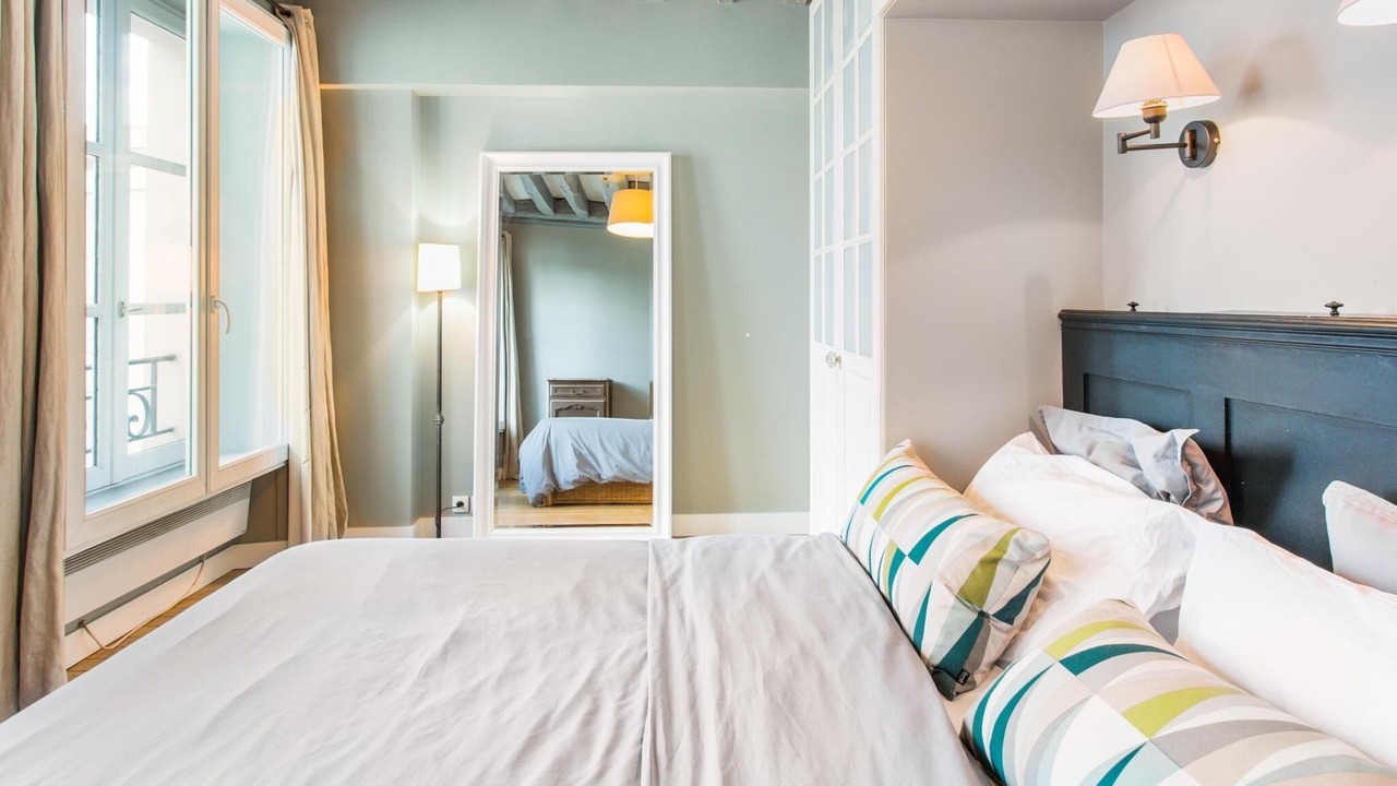 Photo of Bedroom in 5th Arrondissement