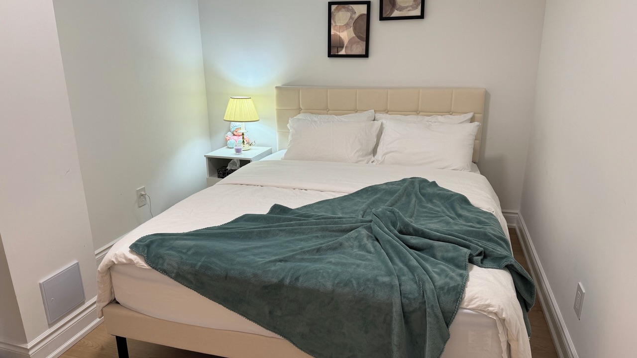 Photo of Bedroom in Richmond Hill