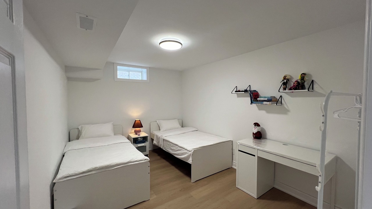 Photo of Bedroom in Richmond Hill