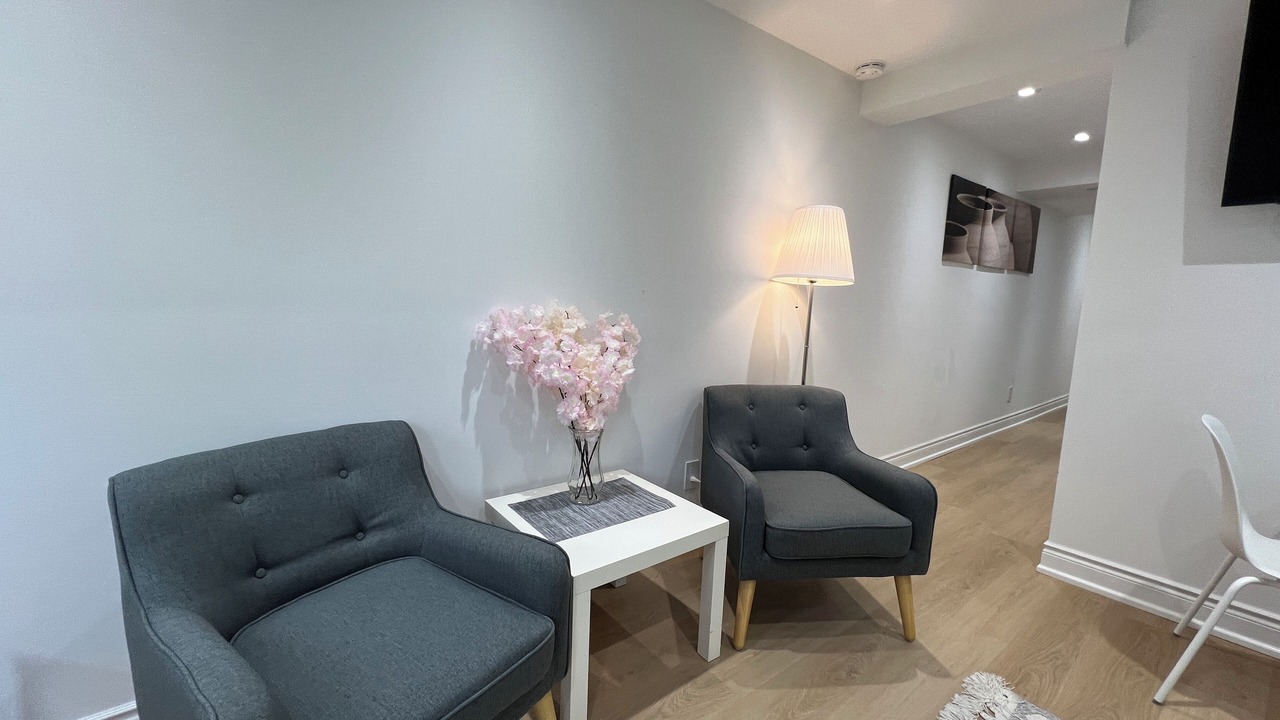 Photo of Livingroom in Richmond Hill
