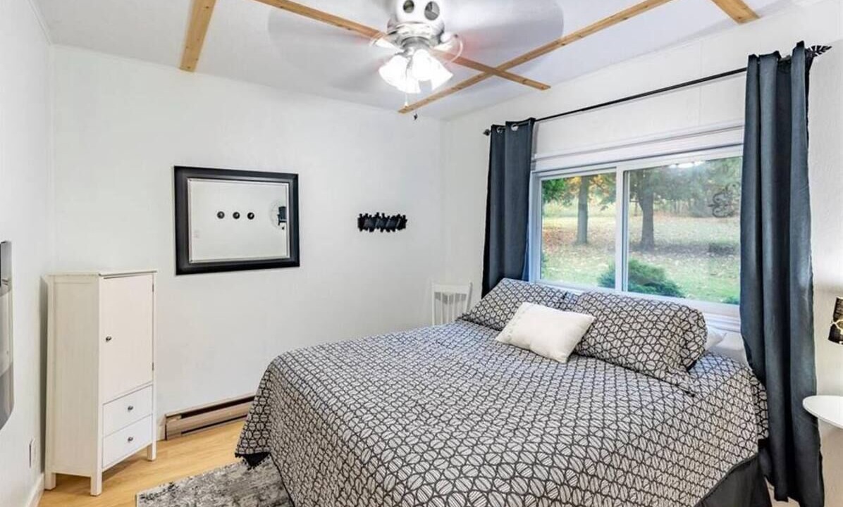 Photo of Bedroom in Flesherton
