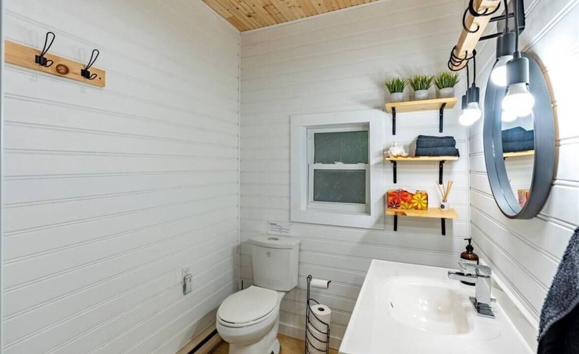Photo of Bathroom in Flesherton