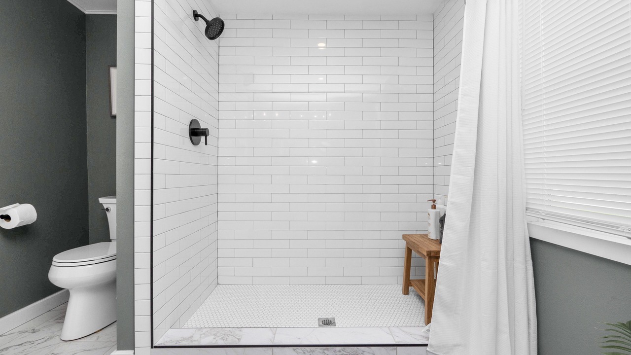 Photo of Bathroom in Dixieland