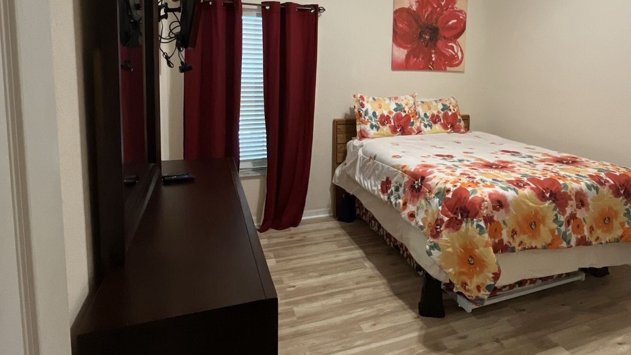 Photo of Bedroom in Hillcrest Estates