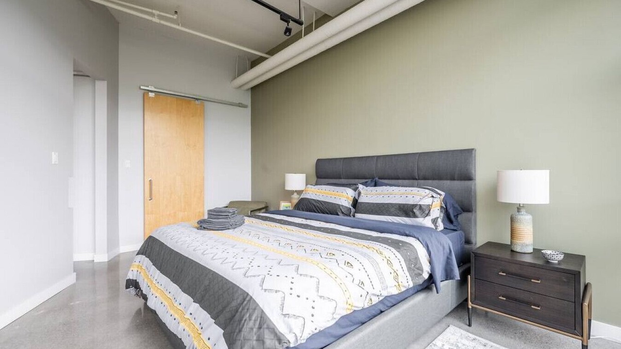 Photo of Bedroom in Fashion District