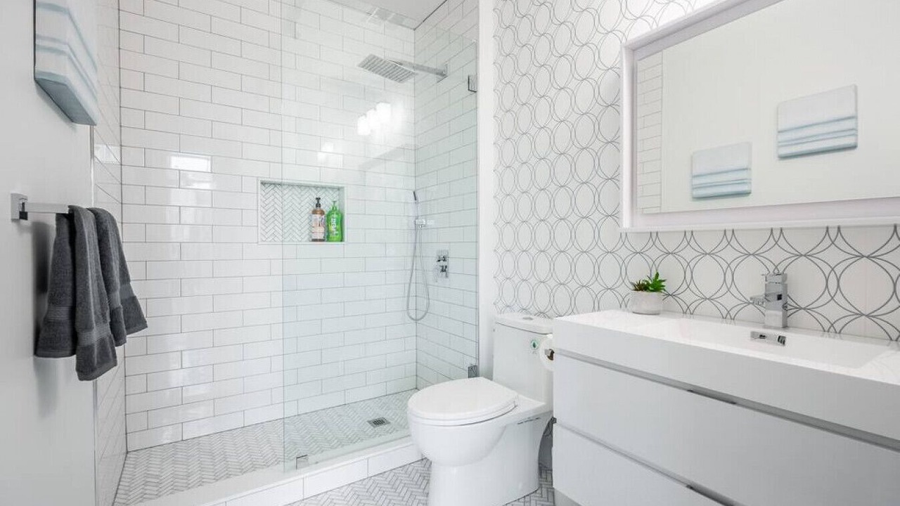 Photo of Bathroom in Fashion District