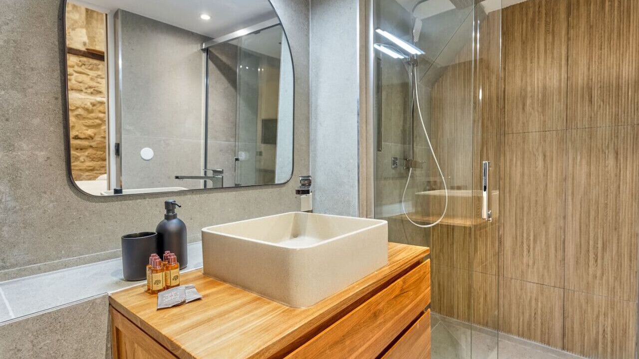 Photo of Bathroom in Arsenal