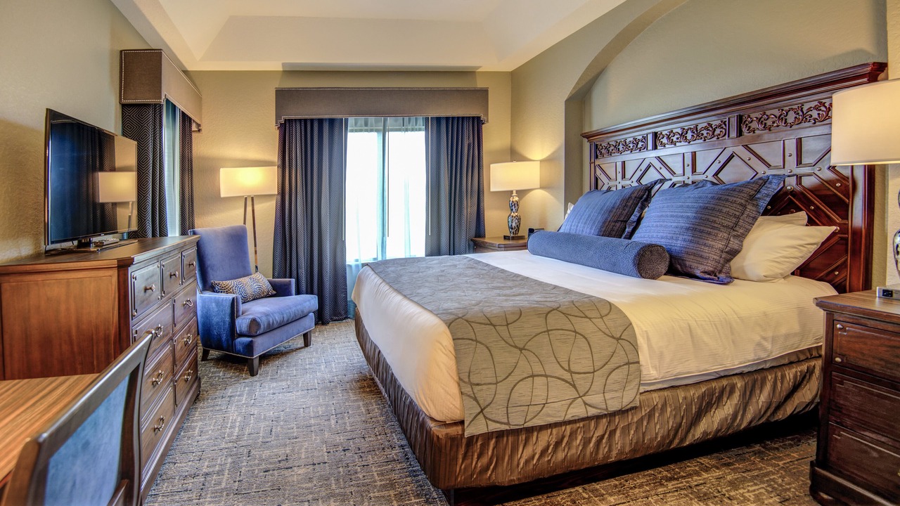 Photo of Bedroom in Bay Lake