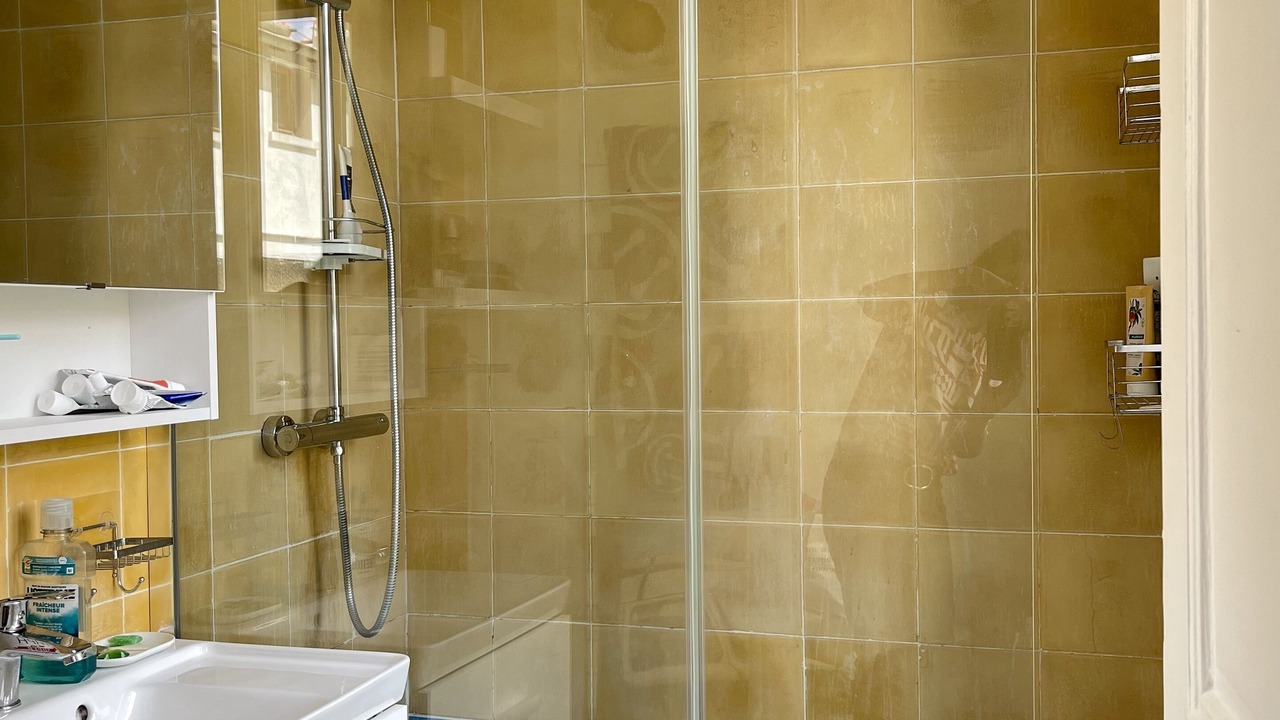 Photo of Bathroom in 20th Arrondissement
