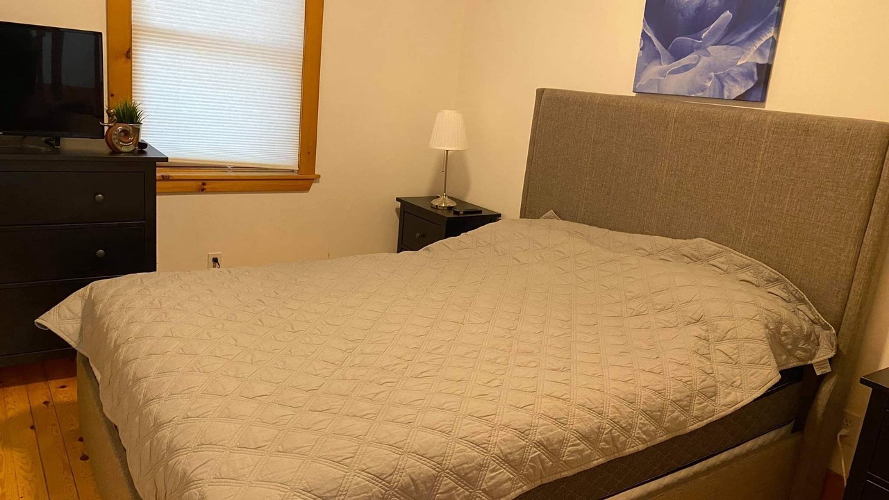 Photo of Bedroom in Crystal Beach