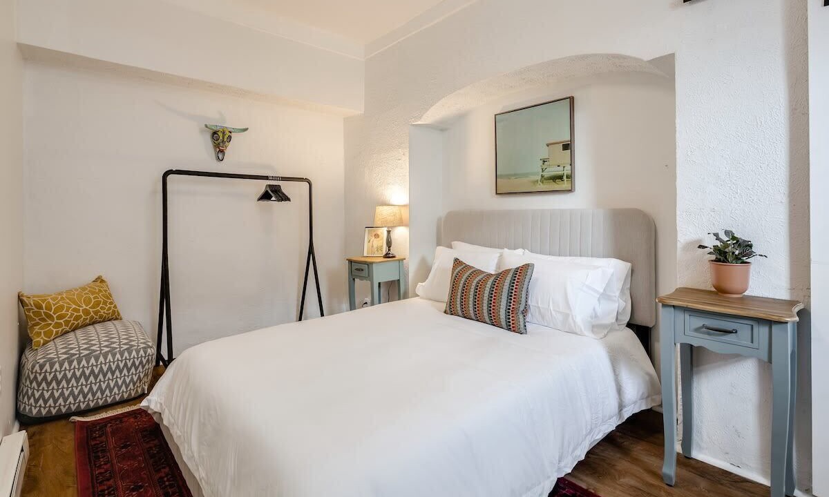 Photo of Bedroom in Roxborough-Manayunk