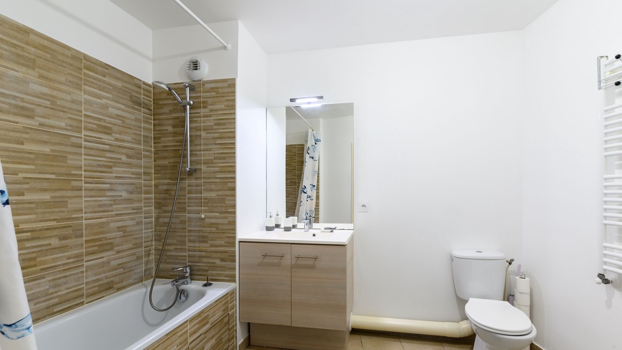 Photo of Bathroom in Les Luats