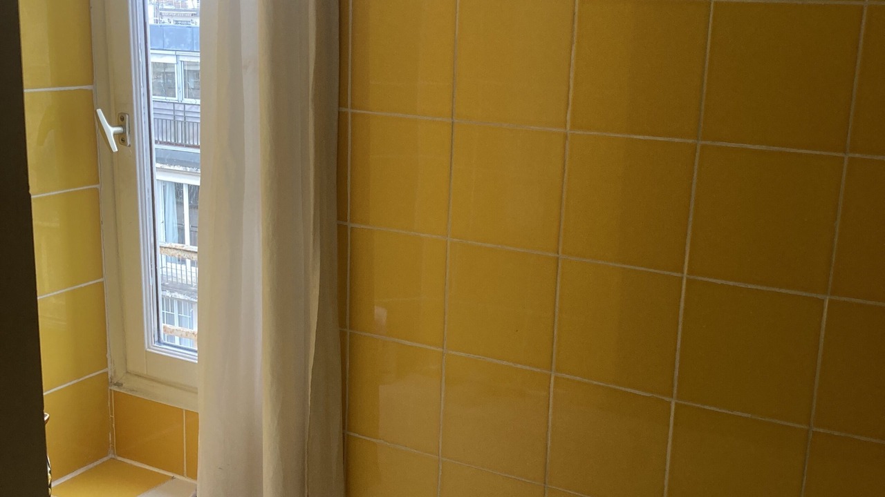 Photo of Bathroom in Combat