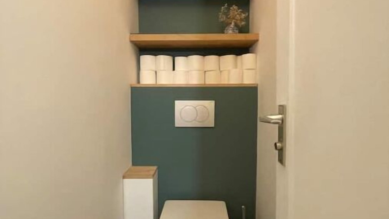 Photo of Bathroom in Pere Lachaise