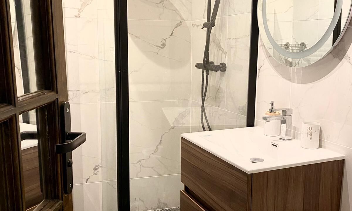 Photo of Bathroom in Neuilly-sur-Seine
