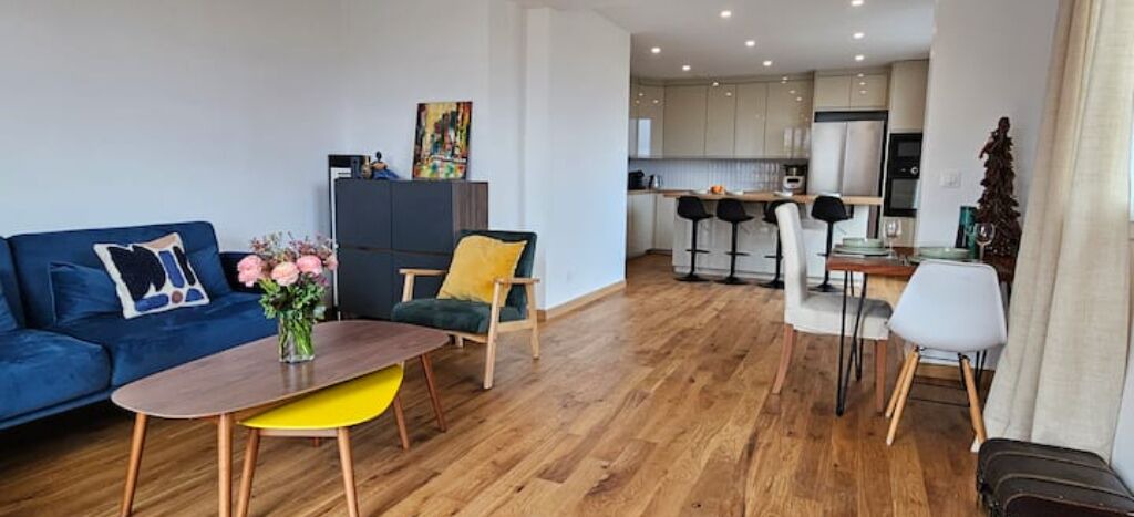 Photo of Livingroom in Republique–Point-du-Jour
