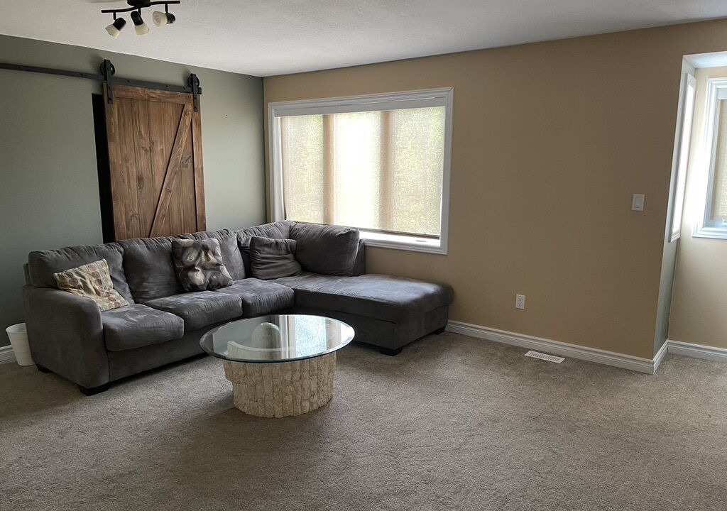 Photo of Livingroom in Bonfield