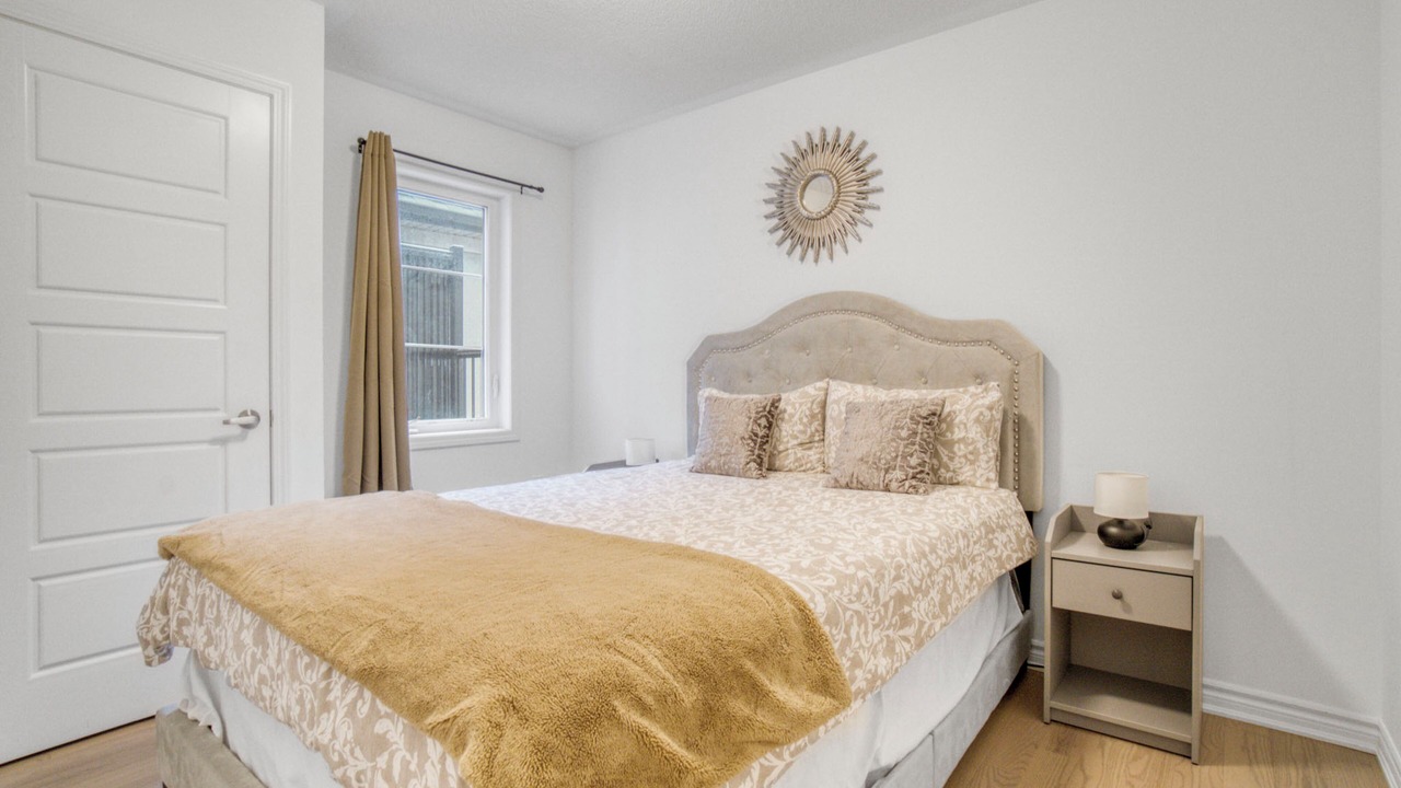 Photo of Bedroom in Churchill Meadows