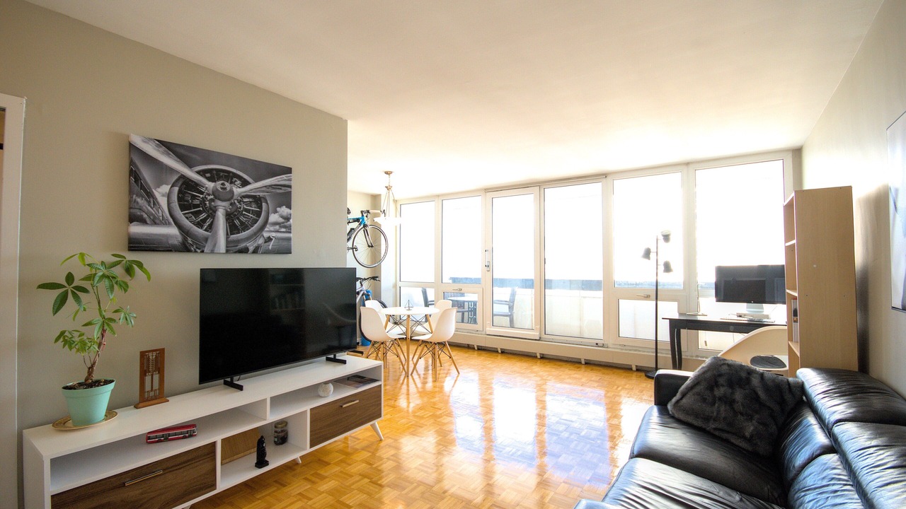 Photo of Livingroom in Davisville