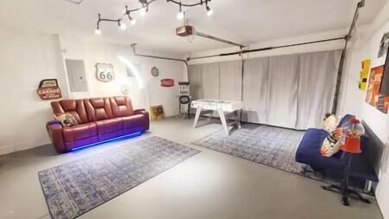 Photo of Bedroom in Lake Davenport Estates