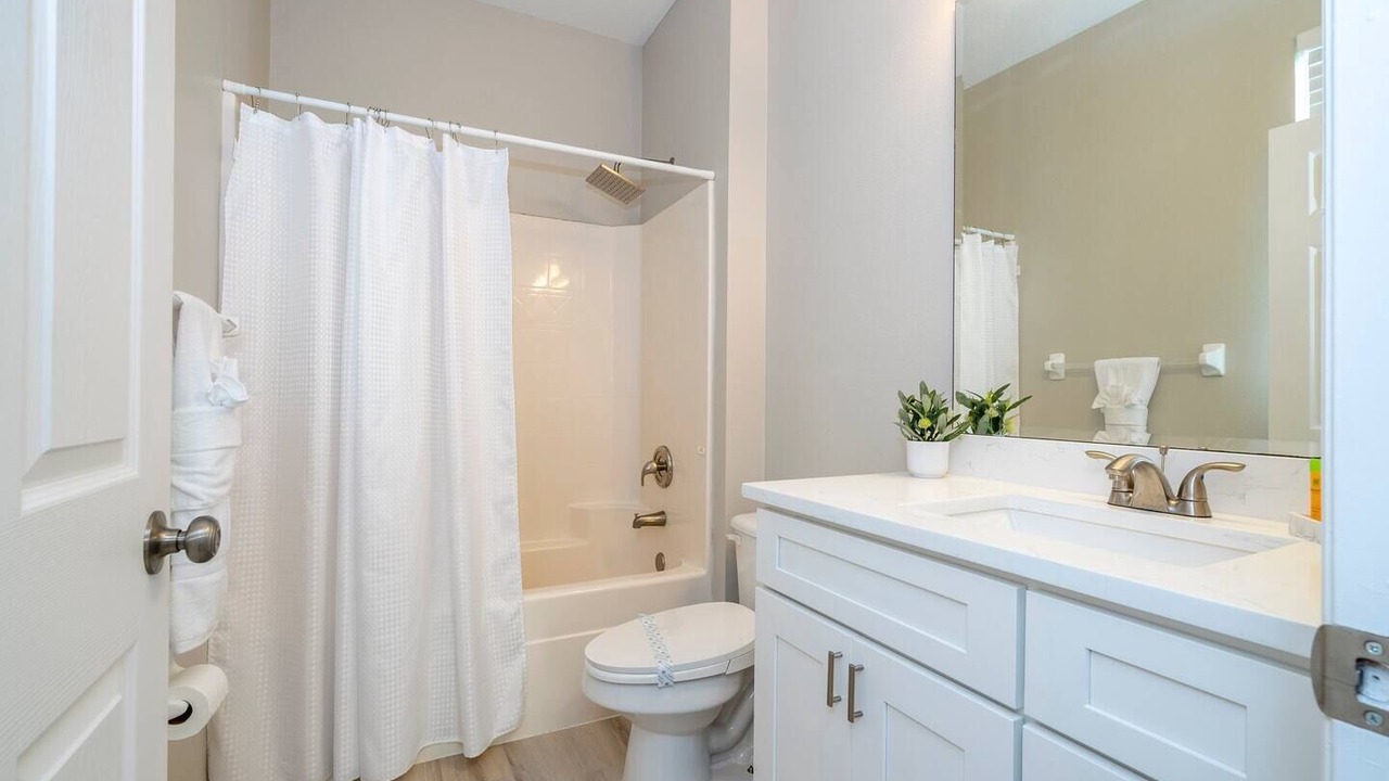 Photo of Bathroom in Windwood Bay