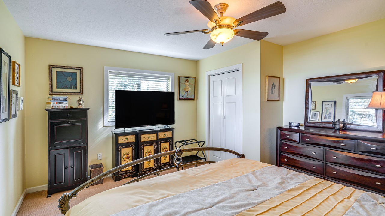 Photo of Bedroom in Auburndale