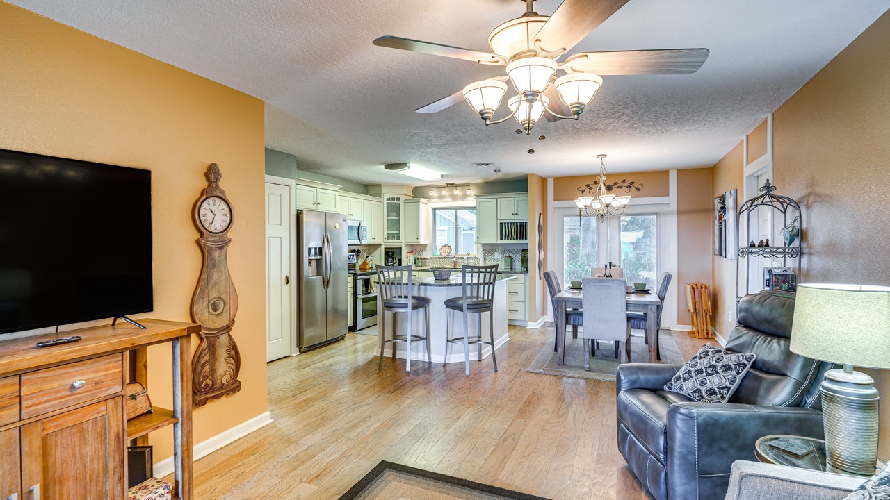 Photo of Livingroom in Auburndale