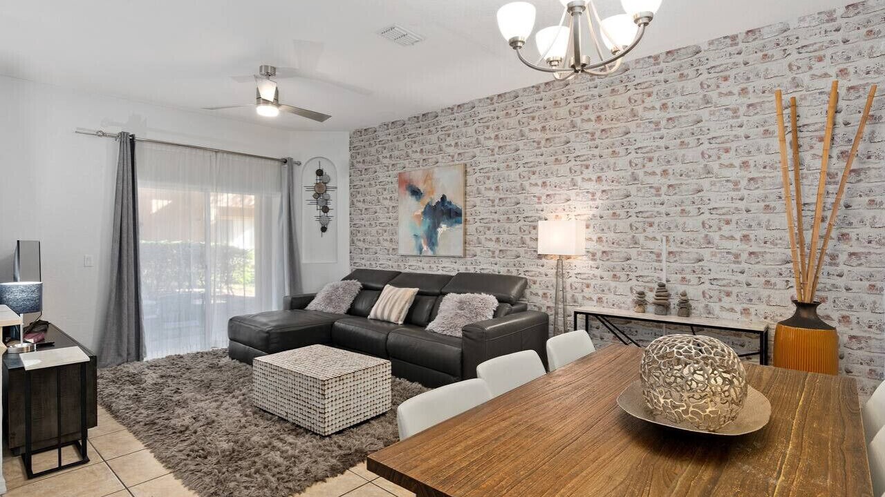 Photo of Livingroom in Regal Palms