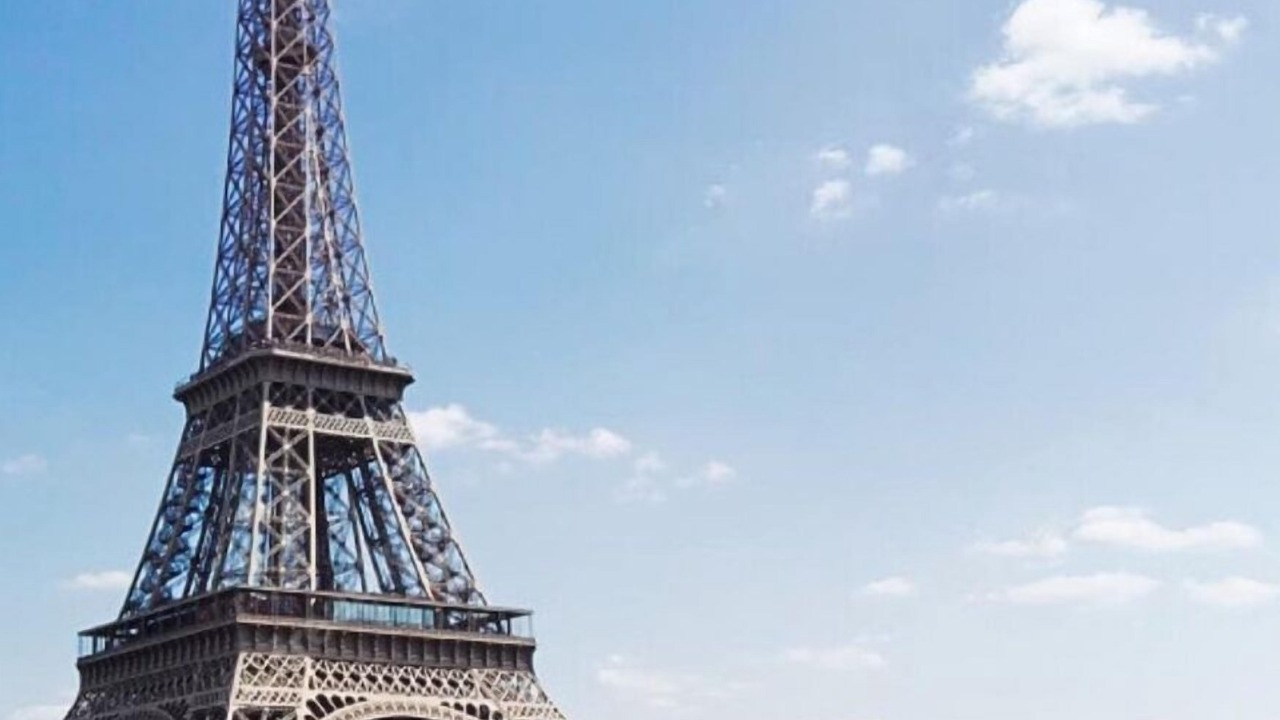 Photo of Others in Champs-Elysees