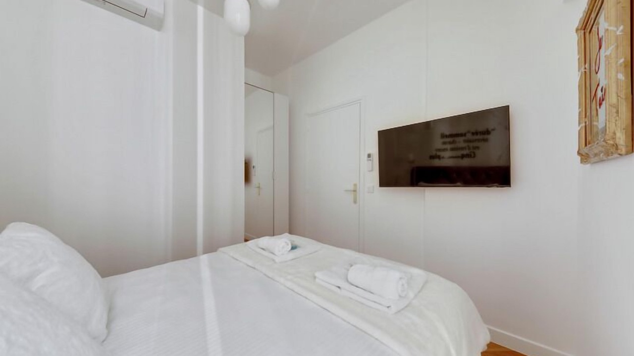 Photo of Bedroom in Marais