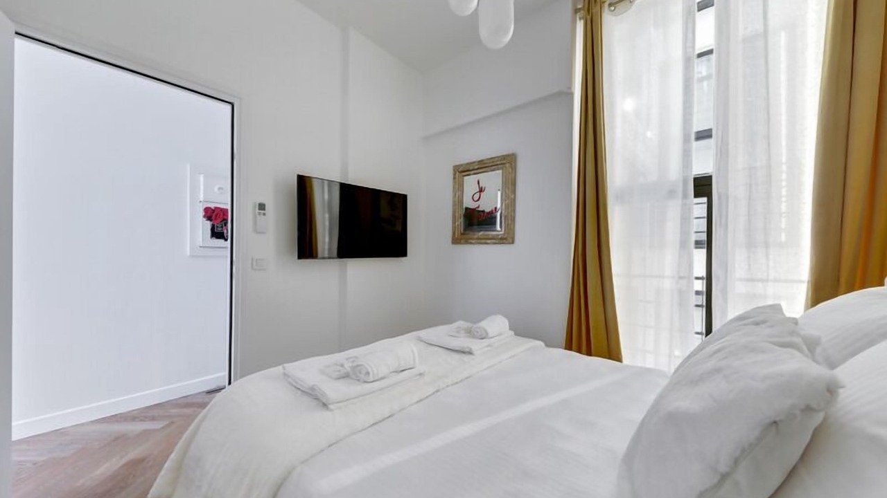 Photo of Bedroom in Marais
