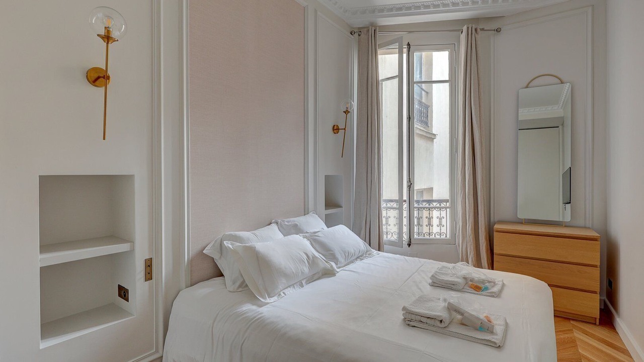 Photo of Bedroom in Quartier de la Plaine-de-Monceaux