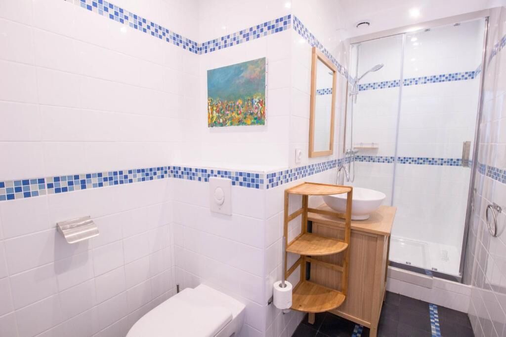 Photo of Bathroom in Saint-Fargeau