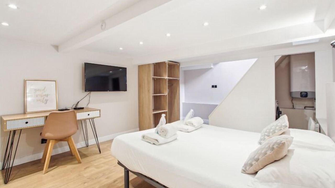 Photo of Bedroom in Combat