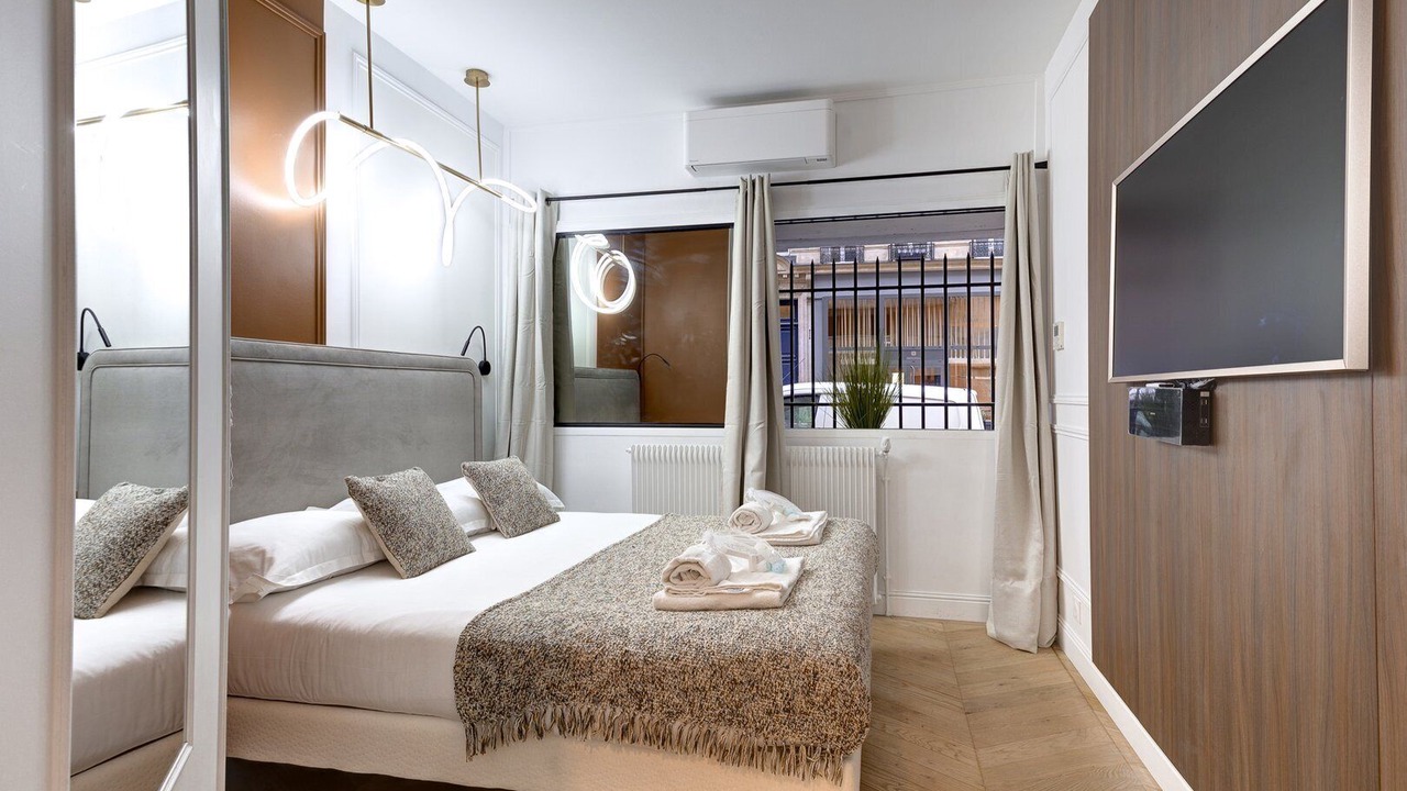 Photo of Bedroom in Passy