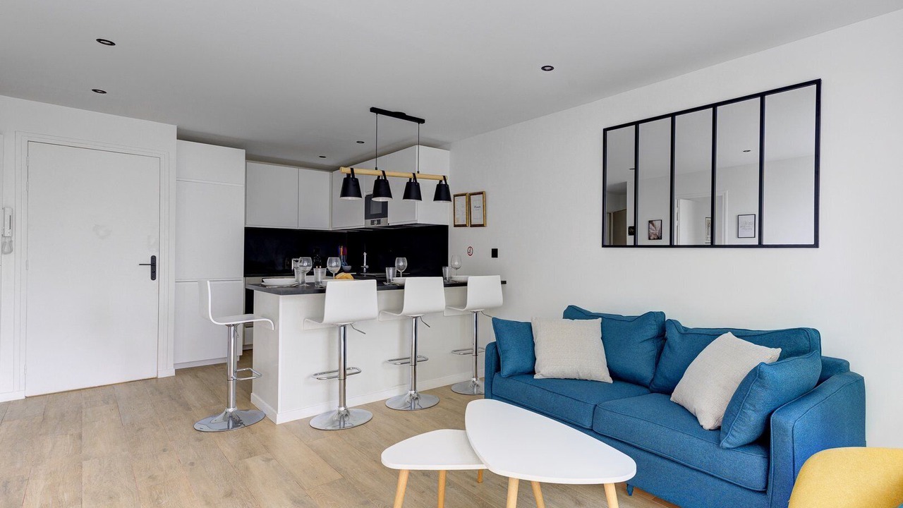 Photo of Livingroom in Suresnes