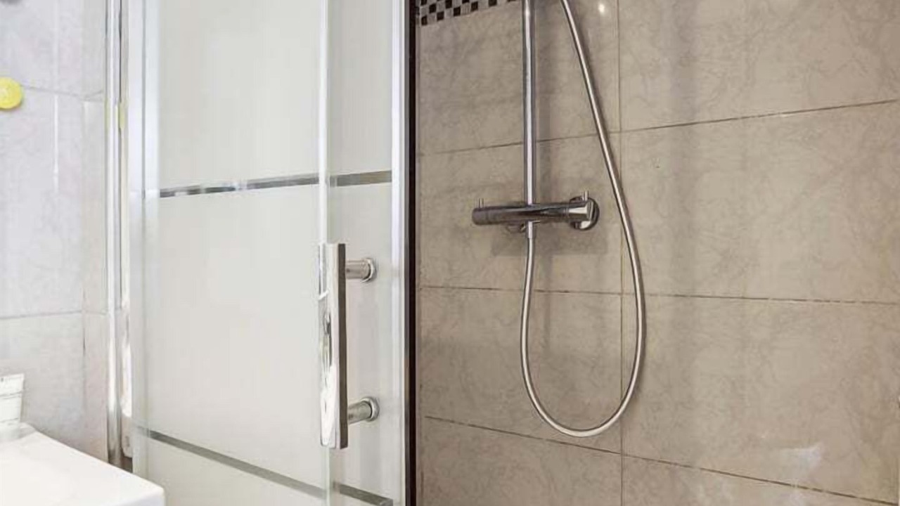 Photo of Bathroom in Le Pre-Saint-Gervais