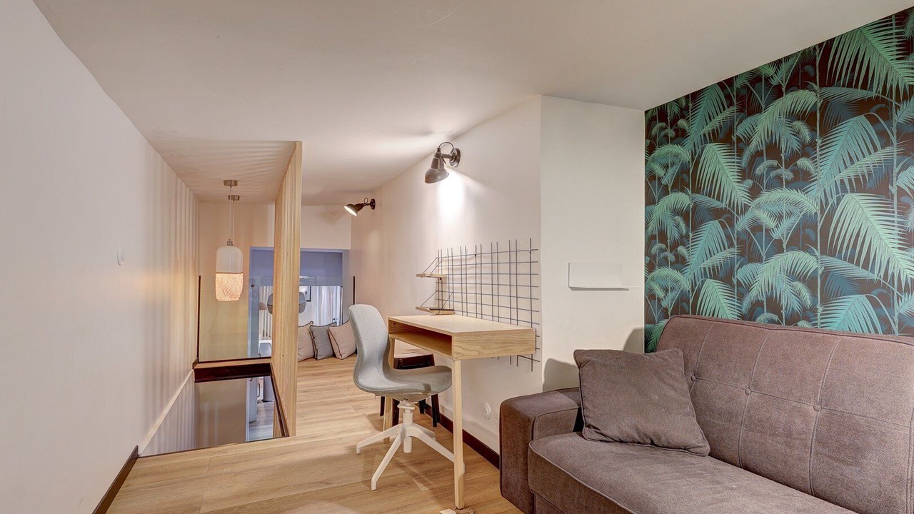 Photo of Livingroom in Quartier du Faubourg-Montmartre