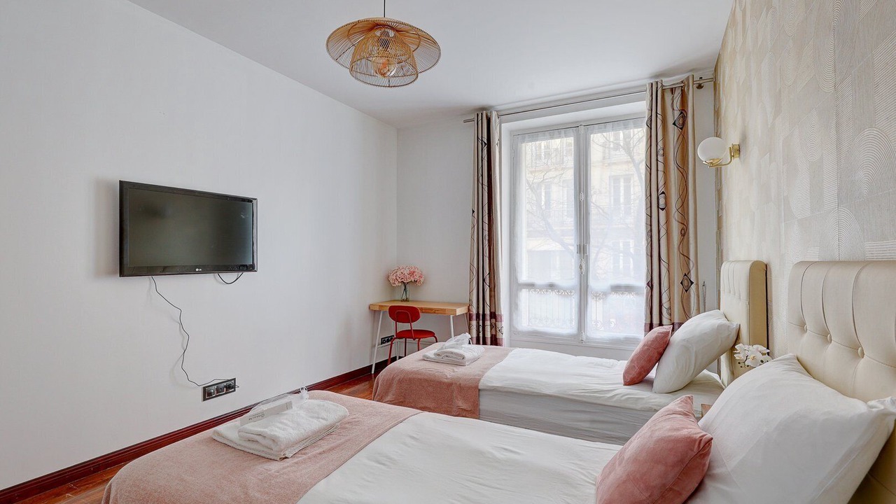 Photo of Bedroom in Porte-Saint-Martin