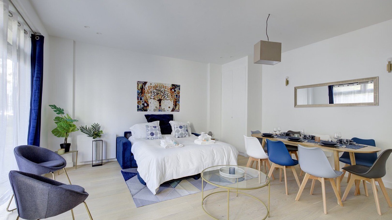 Photo of Bedroom in Saint-Mande