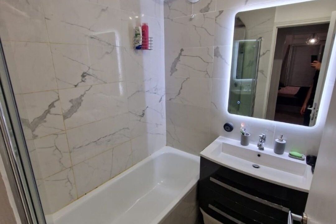 Photo of Bathroom in Drancy